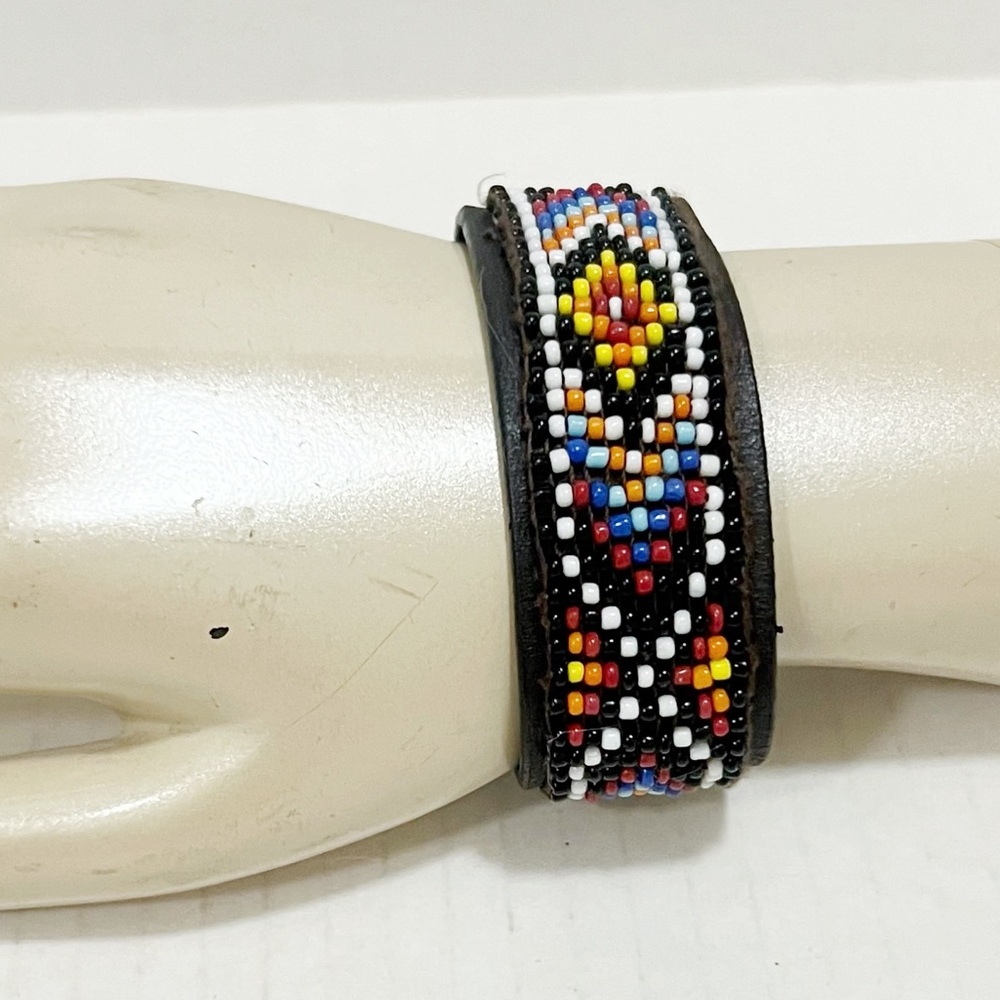 Lands’End Southern Style 100% Leather Beaded unisex Bracelet